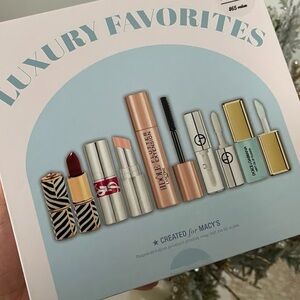 Luxury Favorites Lipstick Set